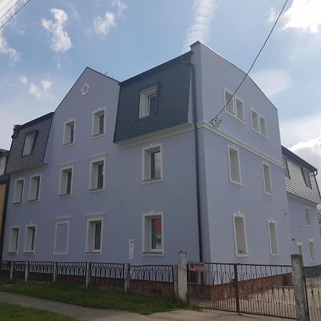 Kamienica Zerniki Wroclawskie Extérieur photo